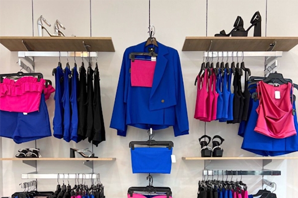 Phối Màu Quần Áo Cơ Bản Cần Nắm Để Trở Nên Sành Điệu