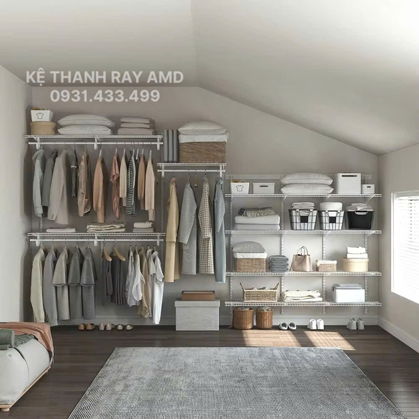 🧱 Bức tường trống trong nhà – để đó thì phí, mà làm gì cũng khó?