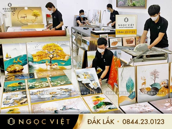 Tranh Ngọc Việt - Xưởng tranh trang trí hàng đầu Buôn Ma Thuột (BMT) - Đắk Lắk