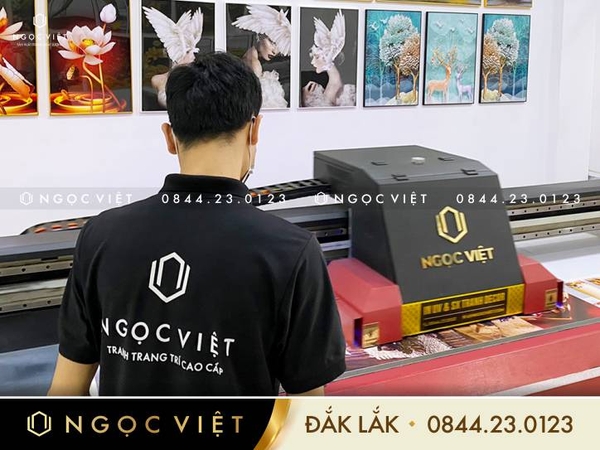 Máy in UV Phẳng chuyên sản xuất tranh tráng gương tại Ngọc Việt