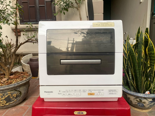 Máy rửa bát Panasonic TR9