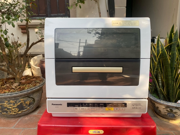 Máy rửa bát Panasonic TR7