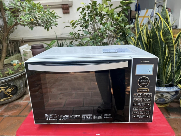 lò vi sóng toshiba v18
