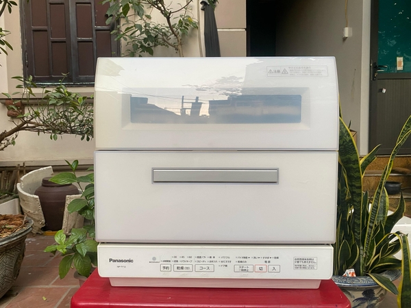 Máy rửa bát Panasonic TY12