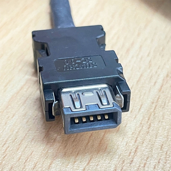 Cáp DSK DTTS-MTS01A-M15M Connector SUNCHU SC-10 SCSI 10 Pin to Molex 2 ...