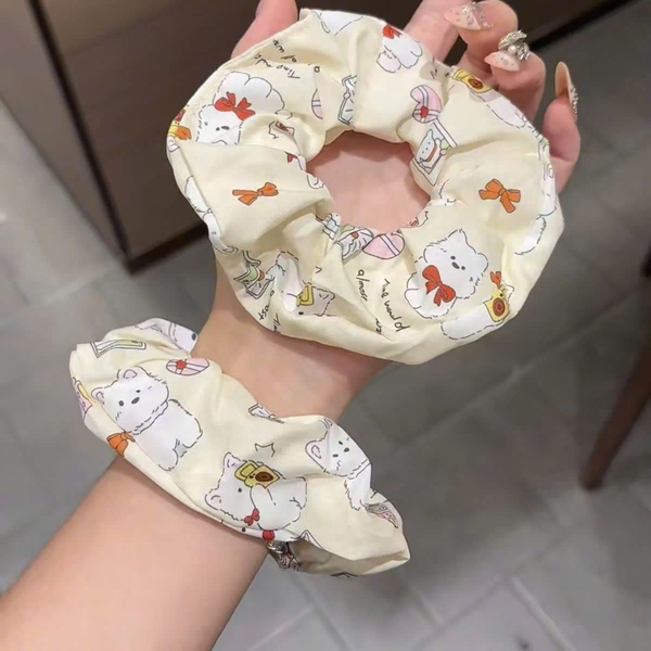 Scrunchies tone vàng gấu xinh SP3592