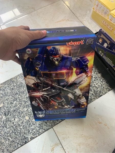 YOLOPARK Transformers AMK PRO Soundwave