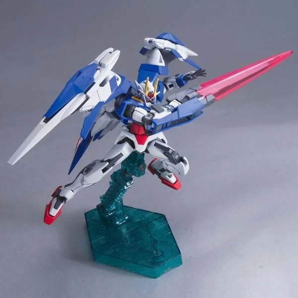 Mô Hình Lắp Ráp Gundam HG 1/144 OO RAISER+GN SWORD Ⅲ của Bandai Nhật bản
