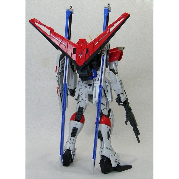Mô Hình Lắp Ráp Gundam MG Sword Impulse Gundam 1/100 SEED Destiny Chính Hãng Bandai