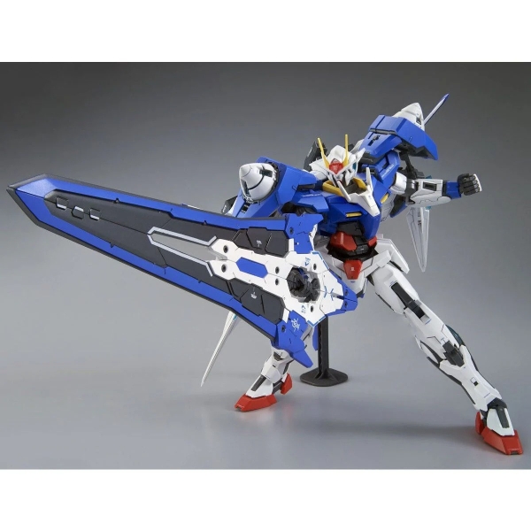 Mô Hình Lắp Ráp Gundam MG Gundam 00 XN Raiser của Bandai Nhật Bản