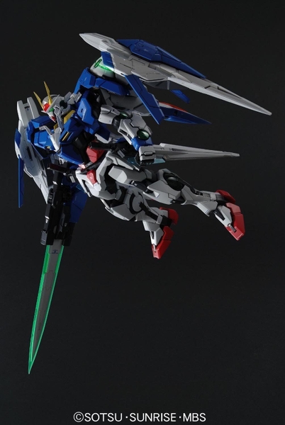 Mô Hình Lắp Ráp Gundam PG 1/60 OGN-0000+GNR-010 00 Raiser của Bandai Nhật Bản