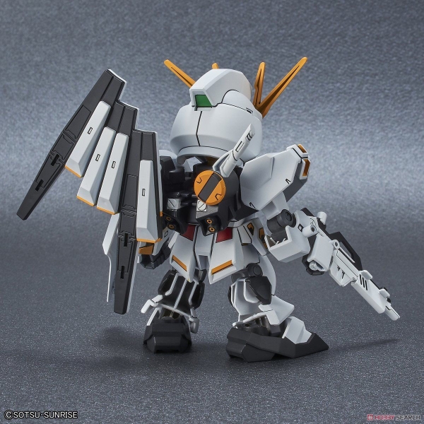 Mô Hình Lắp Ráp Gundam SD GUNDAM EX-STANDARD νGUNDAM của Bandai Nhật bản