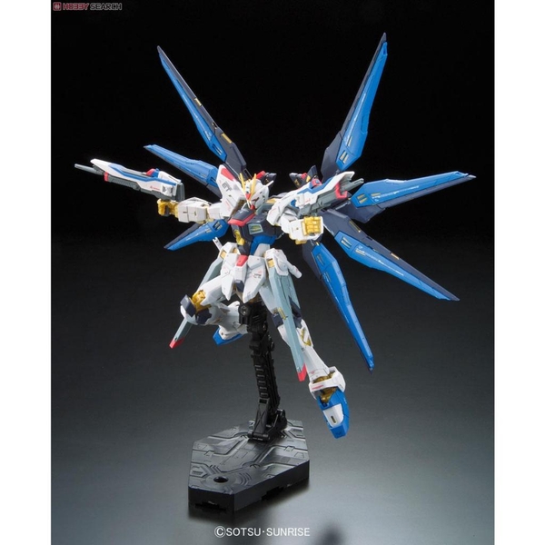 Mô Hình Lắp Ráp RG 14 1/144 Strike Freedom Gundam Chính hãng Bandai Nhật Bản
