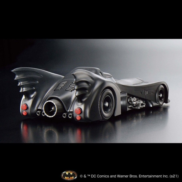 Mô Hình Lắp Ráp 1/35 SCALE MODEL KIT BATMOBILE (BATMAN Ver.) của Bandai Nhật Bản