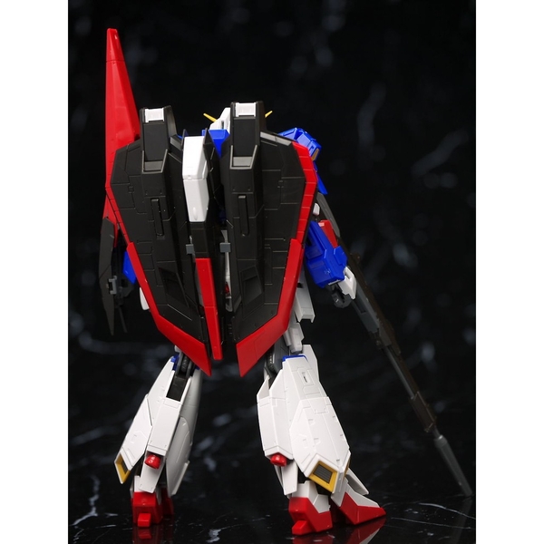 Mô Hình Lắp Ráp Gundam Bandai RG 10 Zeta Gundam 1/144 Z Gundam của Bandai Nhật
