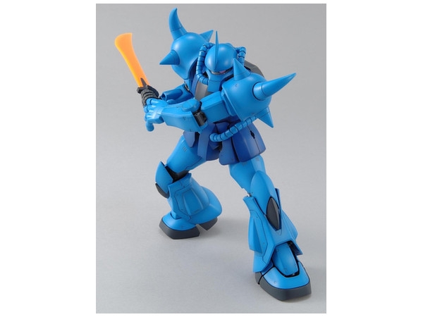 Mô hình Gundam Bandai MG MS-07B Gouf Ver 2.0 1/100 MS Gundam Chính Hãng Bandai