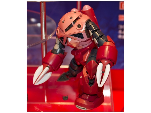 Mô Hình Lắp Ráp Gundam Bandai RG 16 Z'Gok Char's Custom 1/144 Mobile Suit của bandai