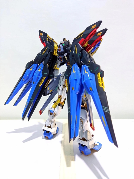 Mô hình lắp ráp Model kit MG.EX Strike Freedom Fighter Gundam 1/100 (Tặng kèm base và decal nước)