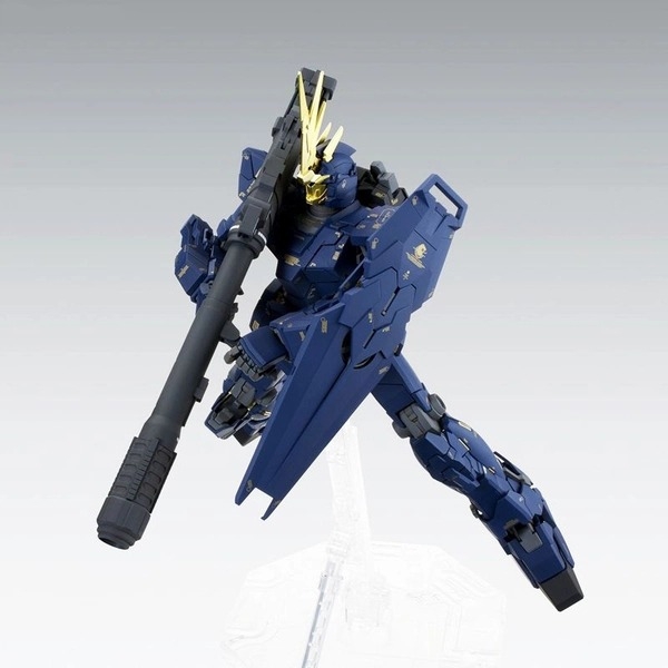 Mô Hình Lắp Ráp Gundam MG 1/100 UNICORN GUNDAM 02 BANSHEE Ver Ka của Bandai Nhật Bản