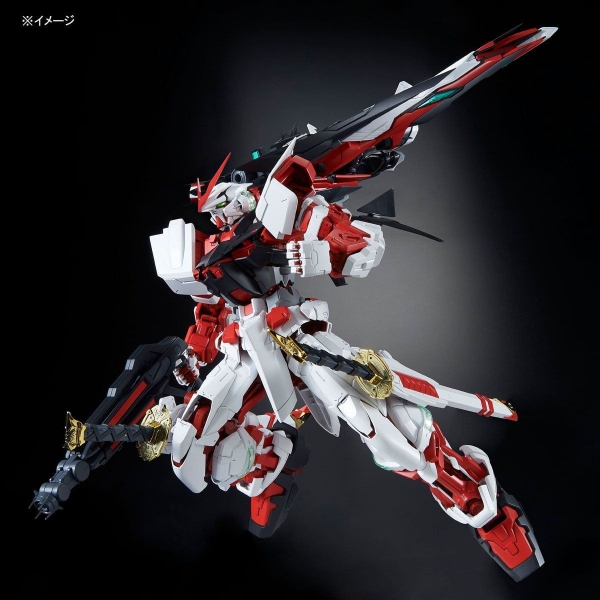 Mô Hình Lắp Ráp Gundam PG 1/60 GUNDAM ASTRAY RED FRAME KAI của Bandai Nhật Bản