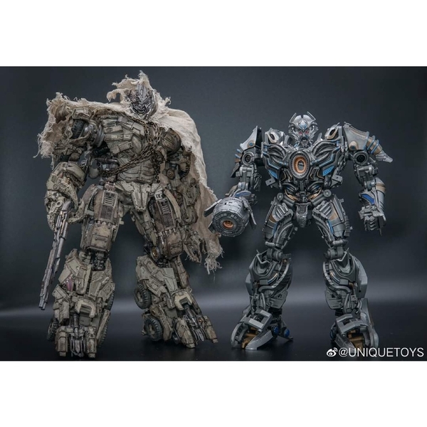 ( Hàng sẵn) Mô hình Robot biến hình UT R-05 Desperado Megatron Battle dame Version của Unique Toys