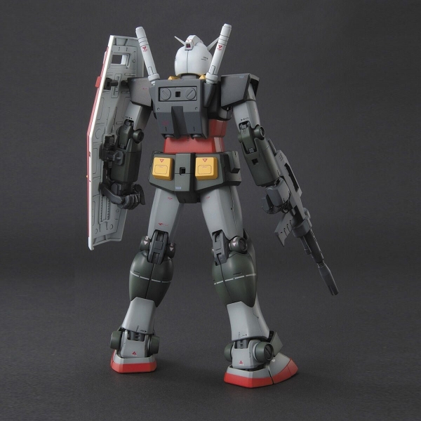 Mô Hình Lắp Ráp Gundam MG 1/100 G ARMOR REAL TYPE COLOR Ver của Bandai Nhật Bản