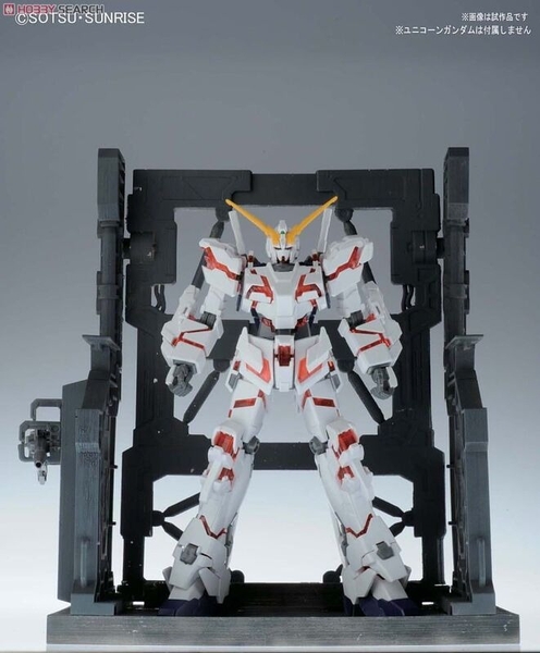 Đế Trưng Bay BUILDERS PARTS SYSTEM BASE 01 - GUNDAM của Bandai Nhật bản