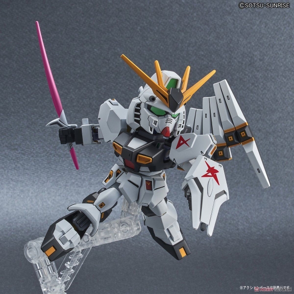 Mô Hình Lắp Ráp Gundam SD GUNDAM EX-STANDARD νGUNDAM của Bandai Nhật bản