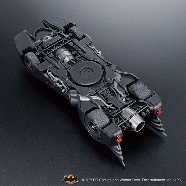 Mô Hình Lắp Ráp 1/35 SCALE MODEL KIT BATMOBILE (BATMAN Ver.) của Bandai Nhật Bản