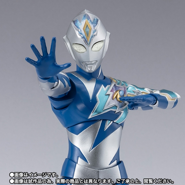 Mô hình S.H.Figuarts ULTRAMAN DECKER Miracle Type chính hãng bandai nhật