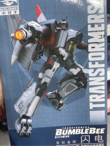 Mô hình Lắp Ráp Transformers Trumpeter SK-08 Starscream