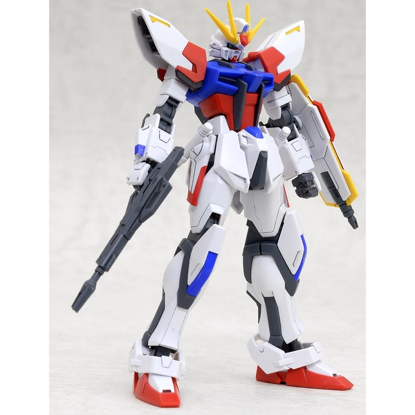 Mô Hình Lắp Ráp Gundam HGBF 1/144 BUILD STRIKE GUNDAM FLIGHT FULL PACKAGE của Bandai nhật