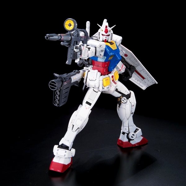 Mô Hình Lắp Ráp Gundam RG 01 RX-78-2 Gundam 1/144 MS Gundam Chính Hãng Bandai