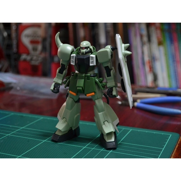 MÔ HÌNH LẮP RÁP HG SEED 1/144 ZAKU WARRIOR ZGMF-1000 Chính Hãng BANDAI