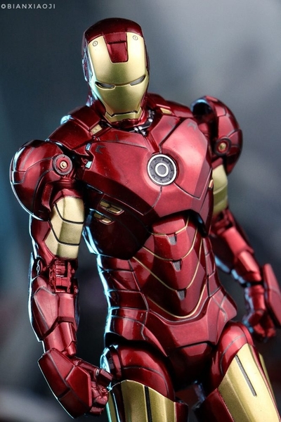 Mô Hình Ráp Sẵn Iron Man MK4 Mark IV Scale 1/10 của ZDTOYS