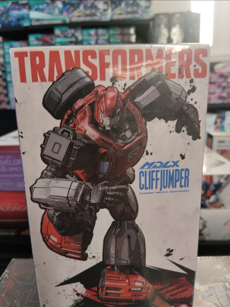 Transformers - MDLX Cliffjumper (Comic Book)