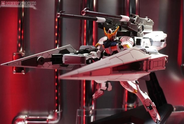 Mô Hình Lắp Ráp Gundam HG IBO 1/144 Gundam Barbatos & Long Distance Transport Booster Kutan Type-3 của Bandai Nhật Bản