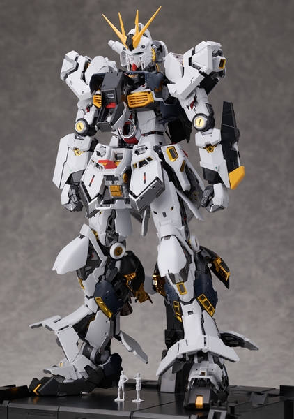Mô Hình Lắp Ráp Gundam PG UNLEASHED 1/60 RX-93 NU (v) GUNDAM của Bandai Nhật Bản