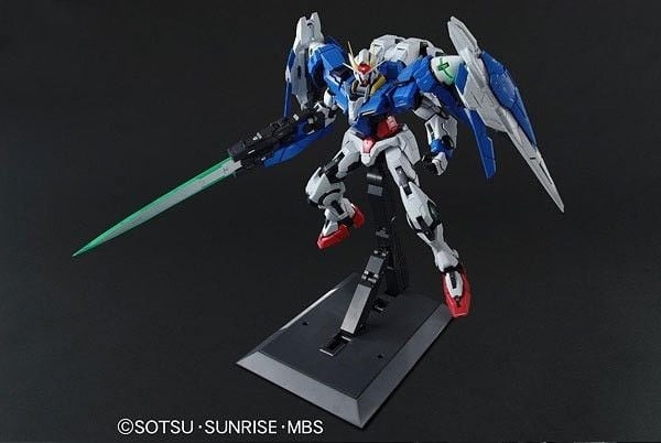 Mô Hình Lắp Ráp Gundam PG 1/60 OGN-0000+GNR-010 00 Raiser của Bandai Nhật Bản