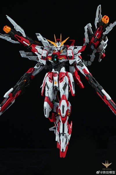 Mô hình lắp ráp TC-02 Start Eternal - Khung xương hợp kim (Tặng kèm bộ giáp màu xám, led, decal và base) của Iron Toys