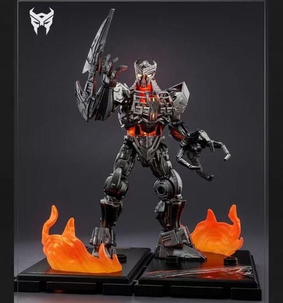 Mô Hình Lắp Ráp Transformers - Classic Class(CC) 03 - Scourge (13cm) - Luminous Eyes & Chest - ET08 của Blokees