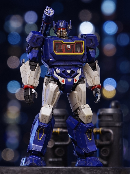 Mô hình lắp ráp Trumpeter SK05 Bumblebee Soundwave Ravage Model Kit