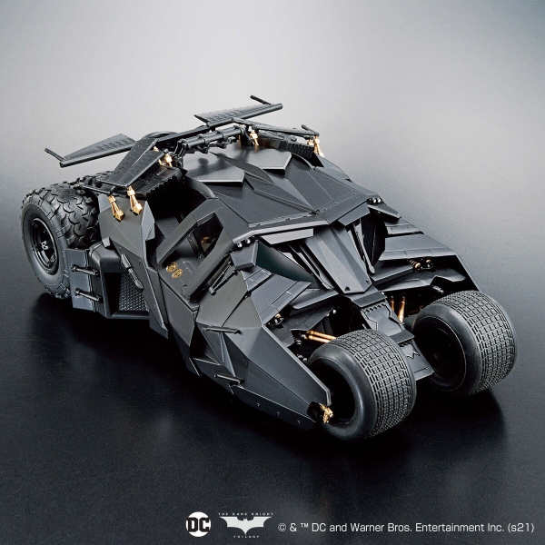 Mô Hình Lắp Ráp 1/35 SCALE MODEL KIT BATMOBILE (BATMAN BEGINS Ver.) của Bandai Nhật Bản