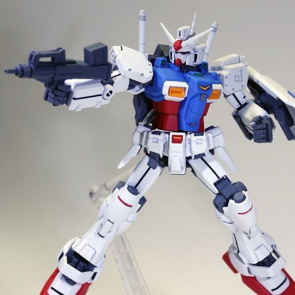 Mô hình lắp ráp 1/144 HGUC RX-78 GP01 ZEPHYRANTHES Của Bandai nhật