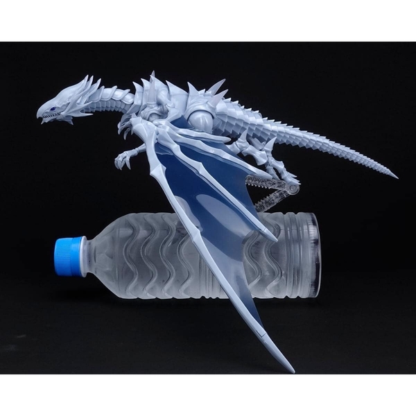 Mô Hình Lắp Ráp Figure-rise Standard Amplified Blue-Eyes White Dragon (tặng kèm base)