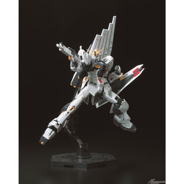 Mô Hình Lắp Ráp GunPla Gundam RG RX-93 Nu Chính Hãng Bandai