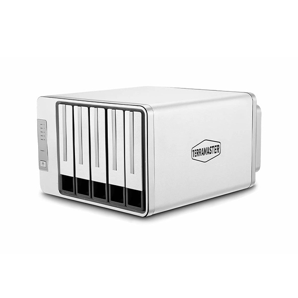 Combo thiết bị lưu trữ DAS TerraMaster D5-310 và ổ cứng Toshiba N300 hoạt động 24/7