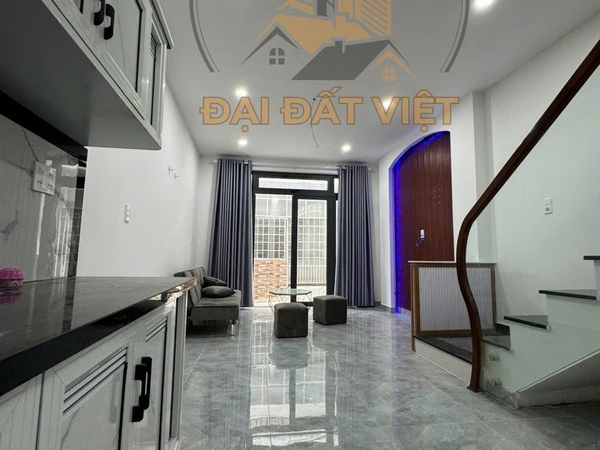 Cần bán nhà đẹp đường Nguyễn Siêu, P7,  Đà Lạt