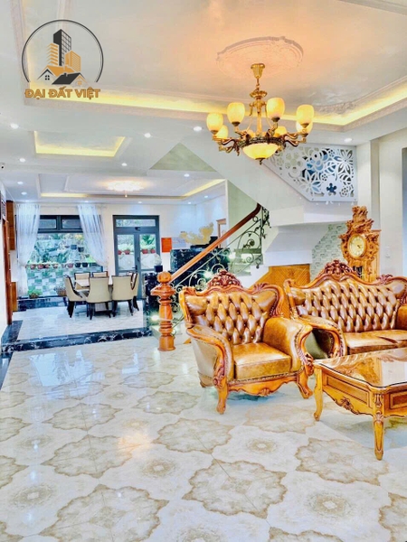 Bán Biệt Thự Thông Thoáng Đường Ngô Tất Tố, P8, Đà Lạt