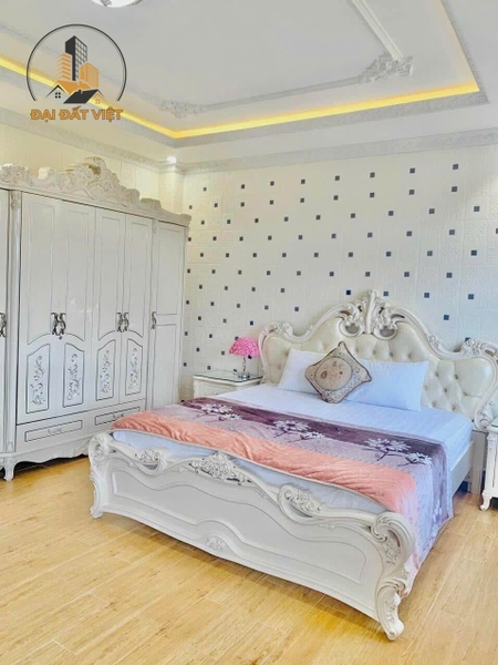 Bán Biệt Thự Thông Thoáng Đường Ngô Tất Tố, P8, Đà Lạt